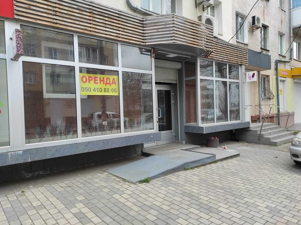 Магазин продовольчих товарів / пекарня/ кафе в центрі, 30/53м.кв.