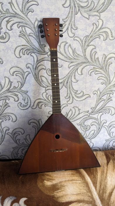 Балалайка 6 струнна