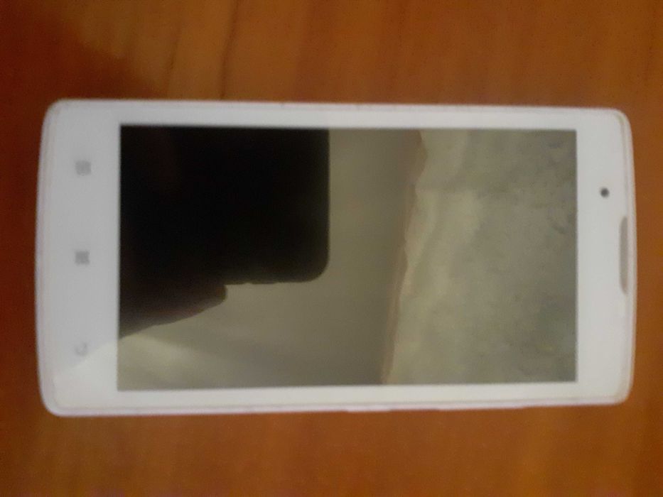 Продам Леново А2010-а