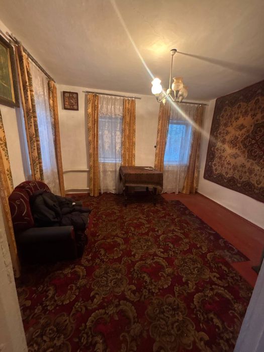 Будинок 20 км від міста Черкаси