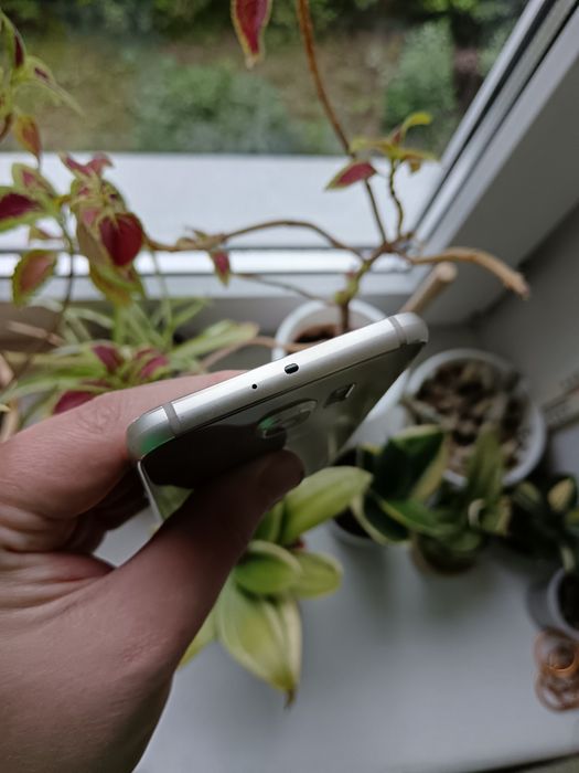 Продам Samsung S6. 3/64 GB.