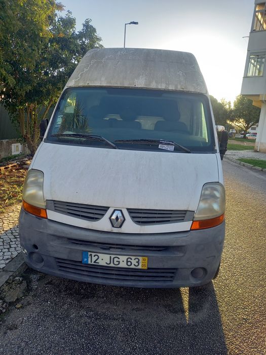 Vendo carrinha como esta .