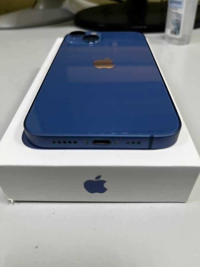 Продам iPhone 13 128
