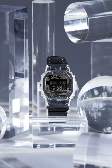 Часы Casio DW-5600SKC-1E ! Оригинал! Фирменная гарантия 2 года!