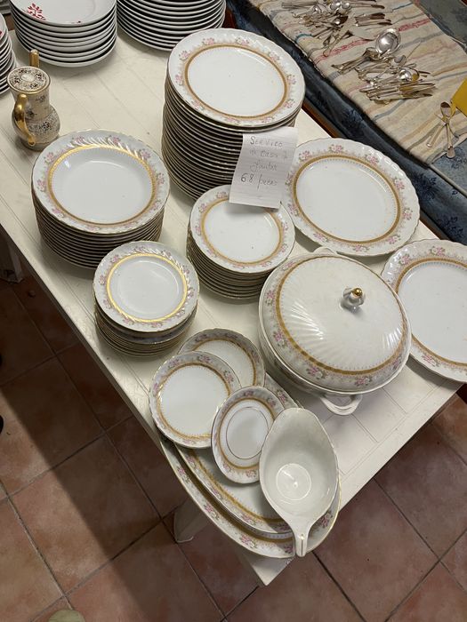 Serviço de pratos de 68 peças