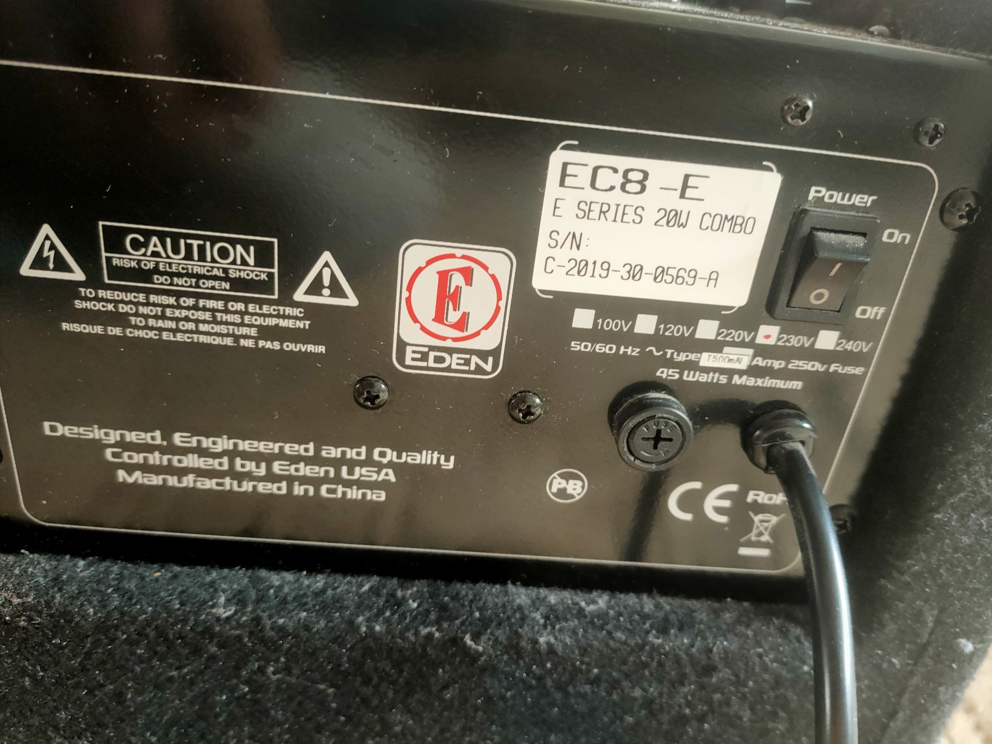 Gitara basowa Harley Benton (leworęczny) + Eden EC8 20- Bass Combo