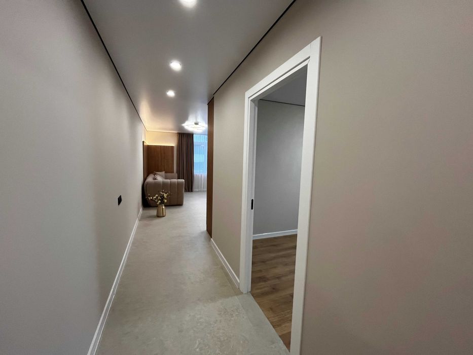 Продам 2 кімнатну квартиру з новеньким ремонтом