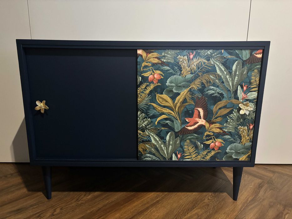 Odnowiona szafka komoda PRL