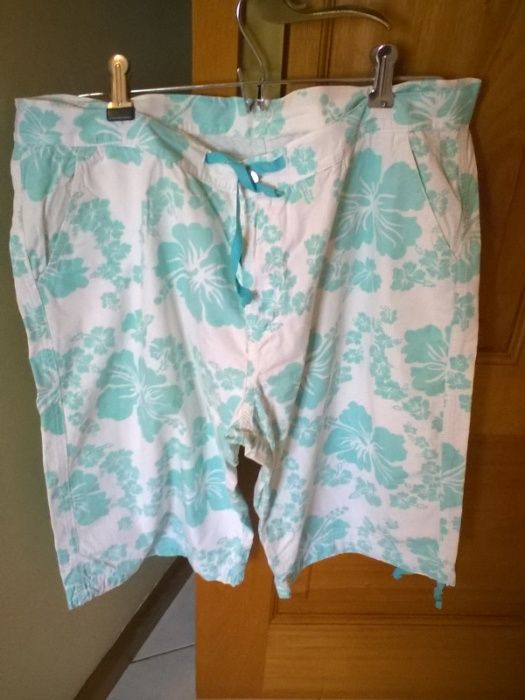 Calções modernos e confortáveis