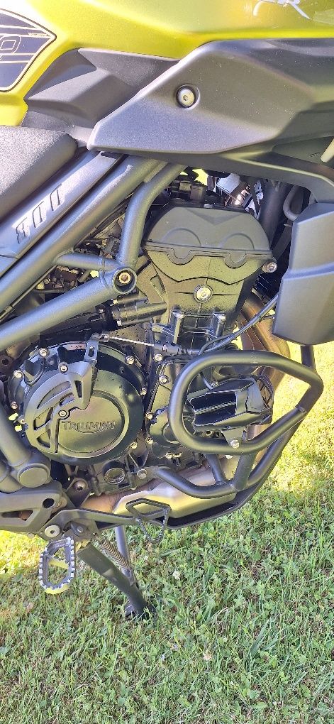 Triumph Tiger 800