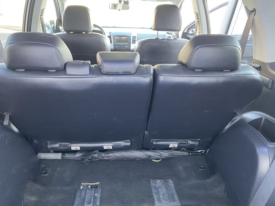 OUTIANDER XL 2010 2.2 автомат