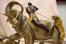Grande elefante com tigres - Excecional Faiança de Coimbra