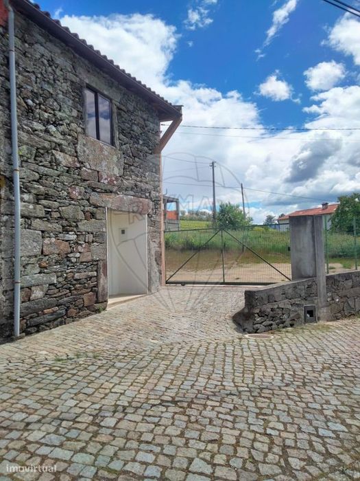 Moradia T1 para venda