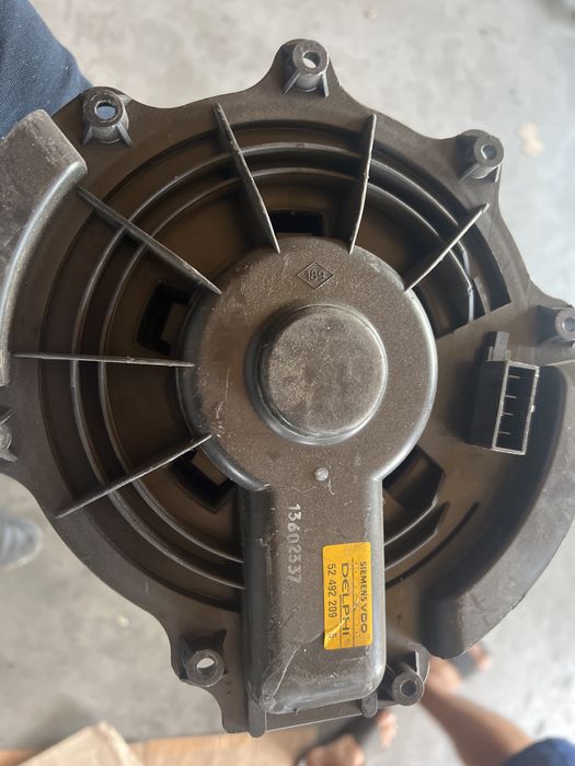 Резистор  вентилятор пічки 52492365 еспейс 4 espace 4