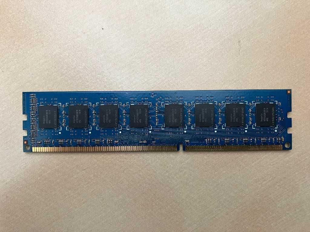 Pamięć RAM 4GB PC3 Hynix