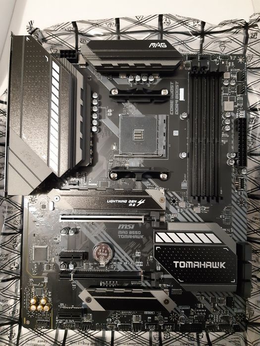 Материнська плата MSI MAG B550 Tomahawk (sAM4, AMD B550, PCI-Ex16) new