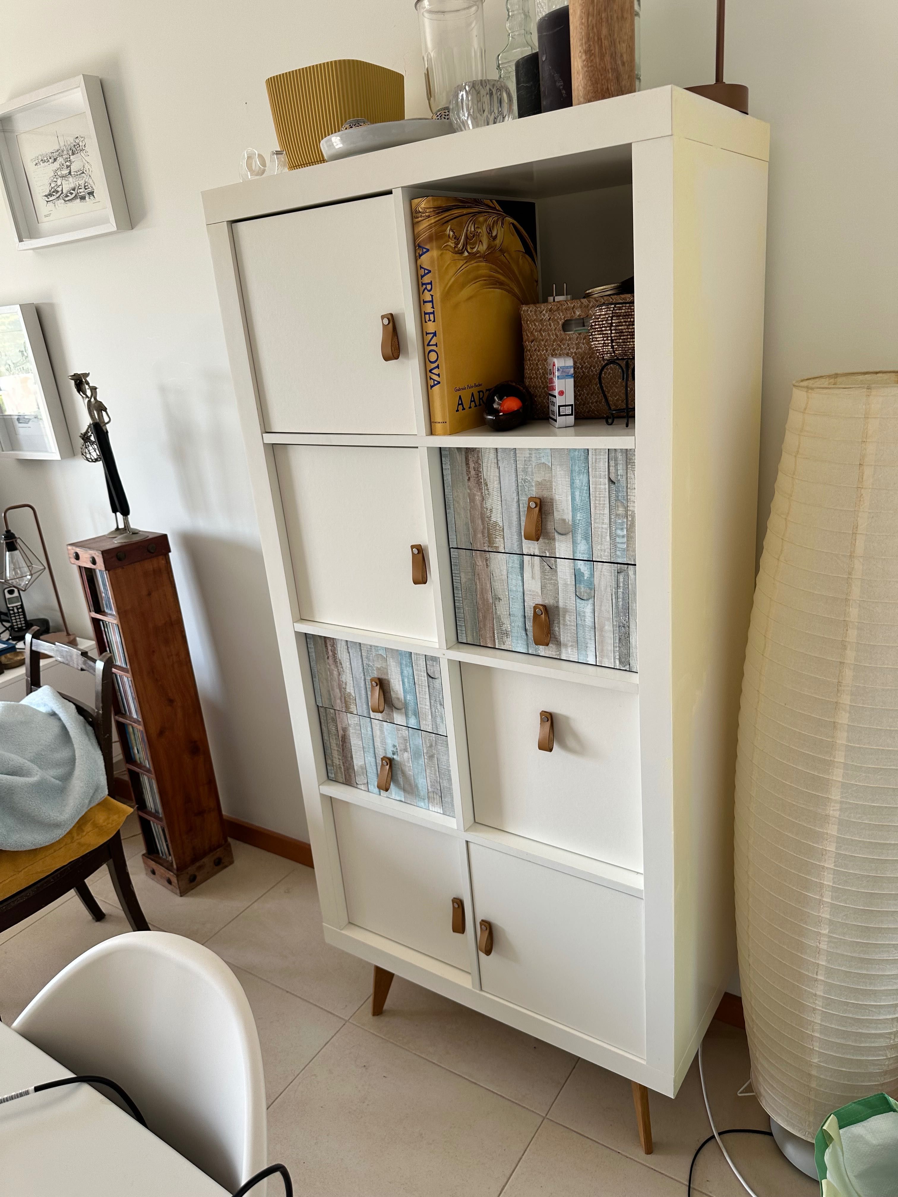 Ikea comoda com pés