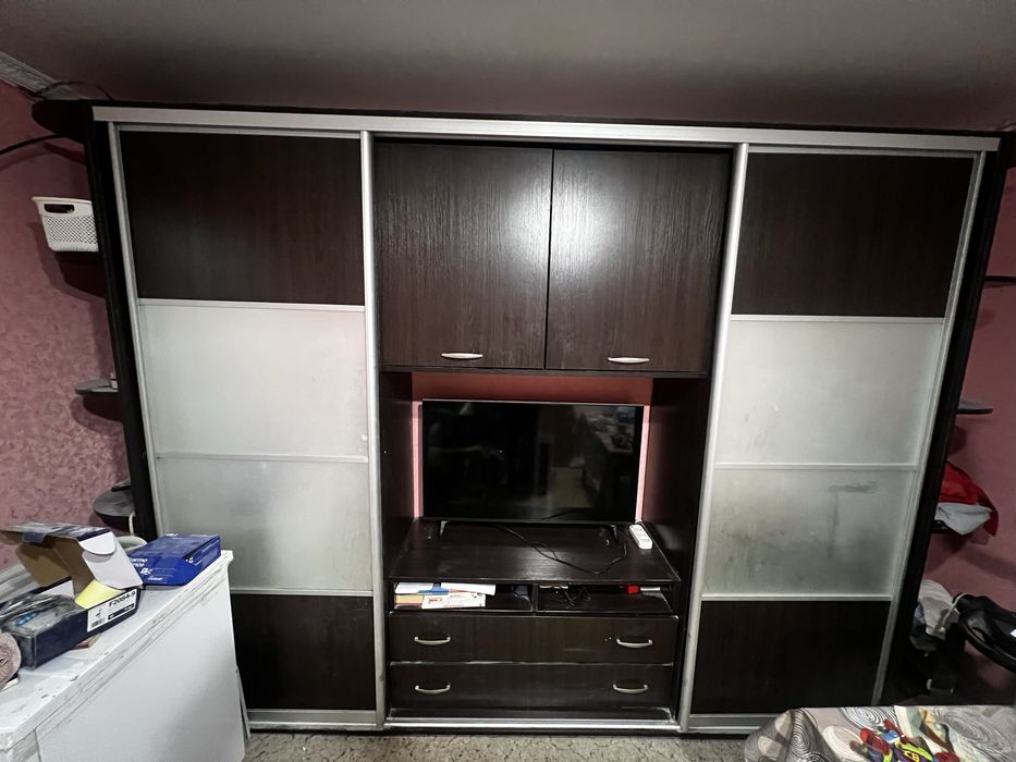 Продам стінку 330*270*215*55