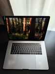 MacBook Pro (2018) 15 | Intel Core i7 | 16 GB RAM | 256 GB SSD
