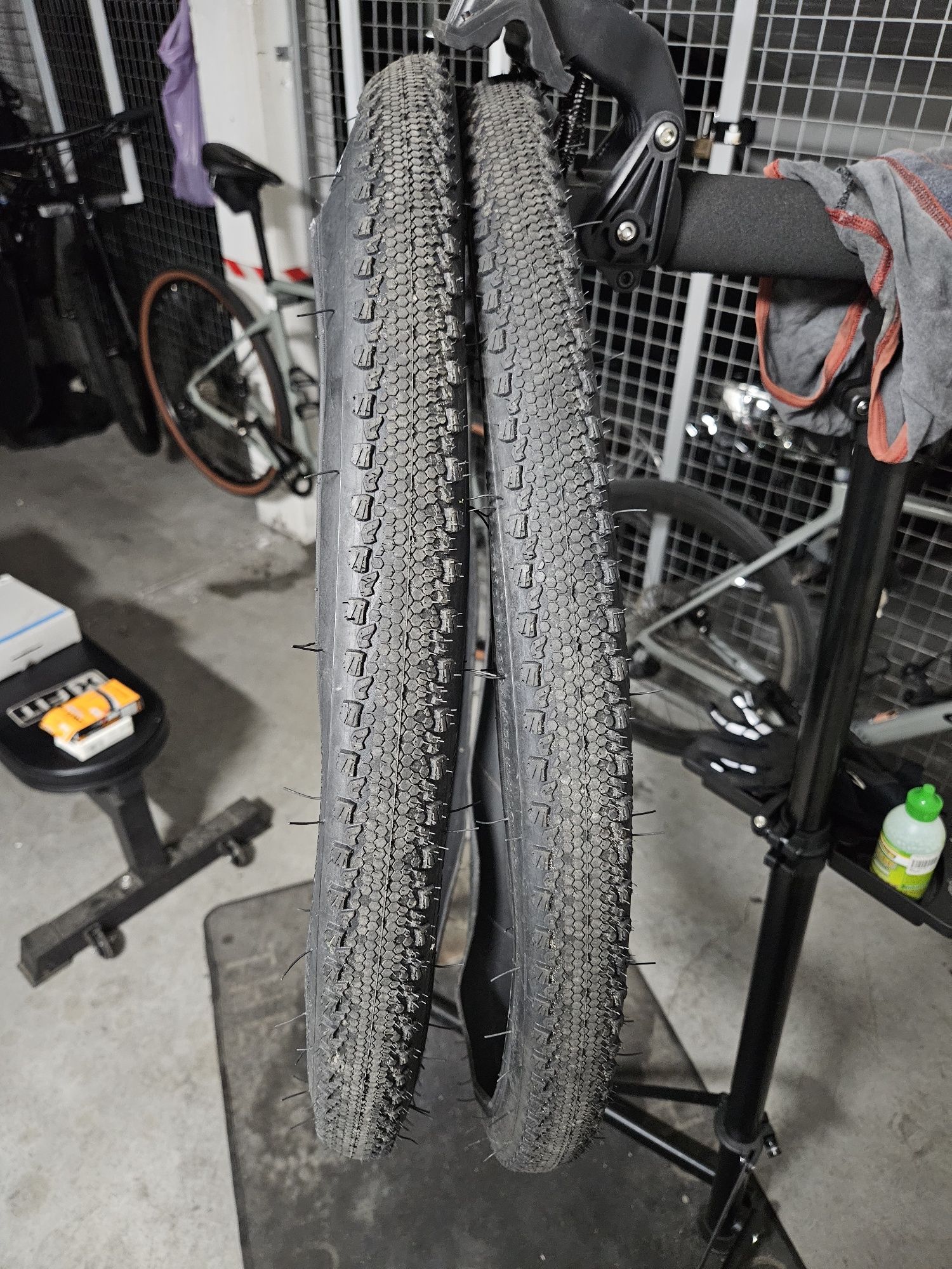 Par de pneus gravel