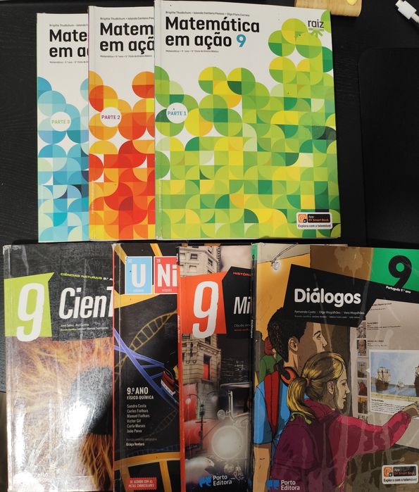 Livros / manuais escolares 9°ano