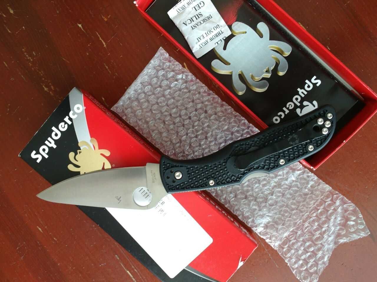 Нож Spyderco Endela