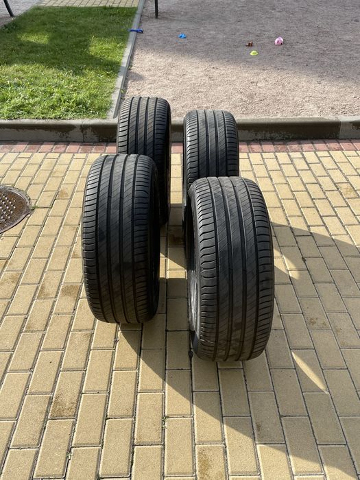 Шини Michelin 235/55 R17 літні