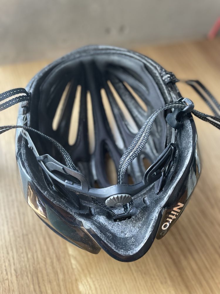 Kask rowerowy carrera nitro