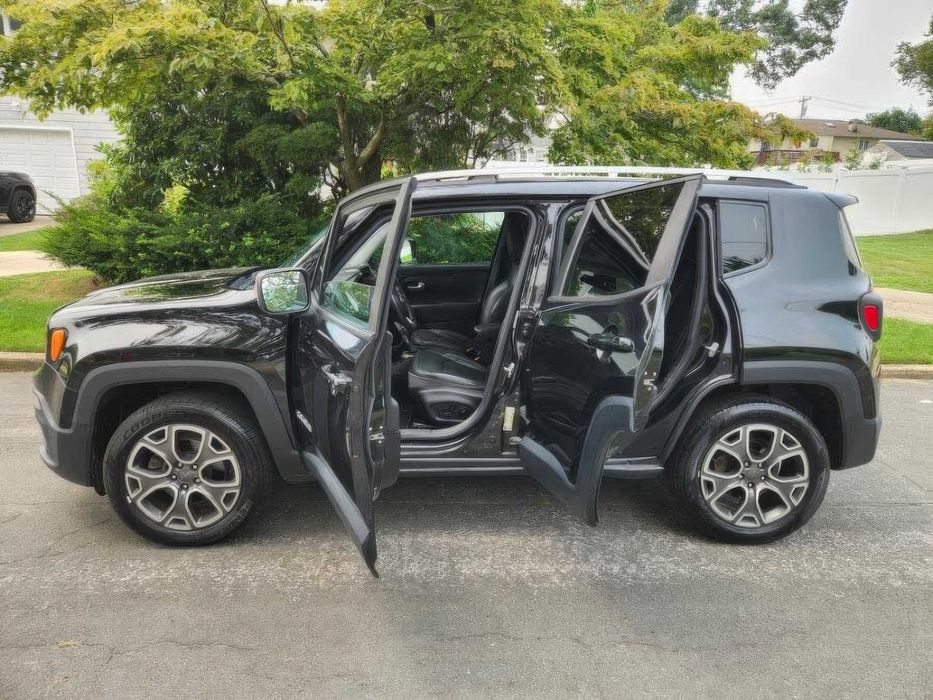 Jeep Renegade Limited      2016