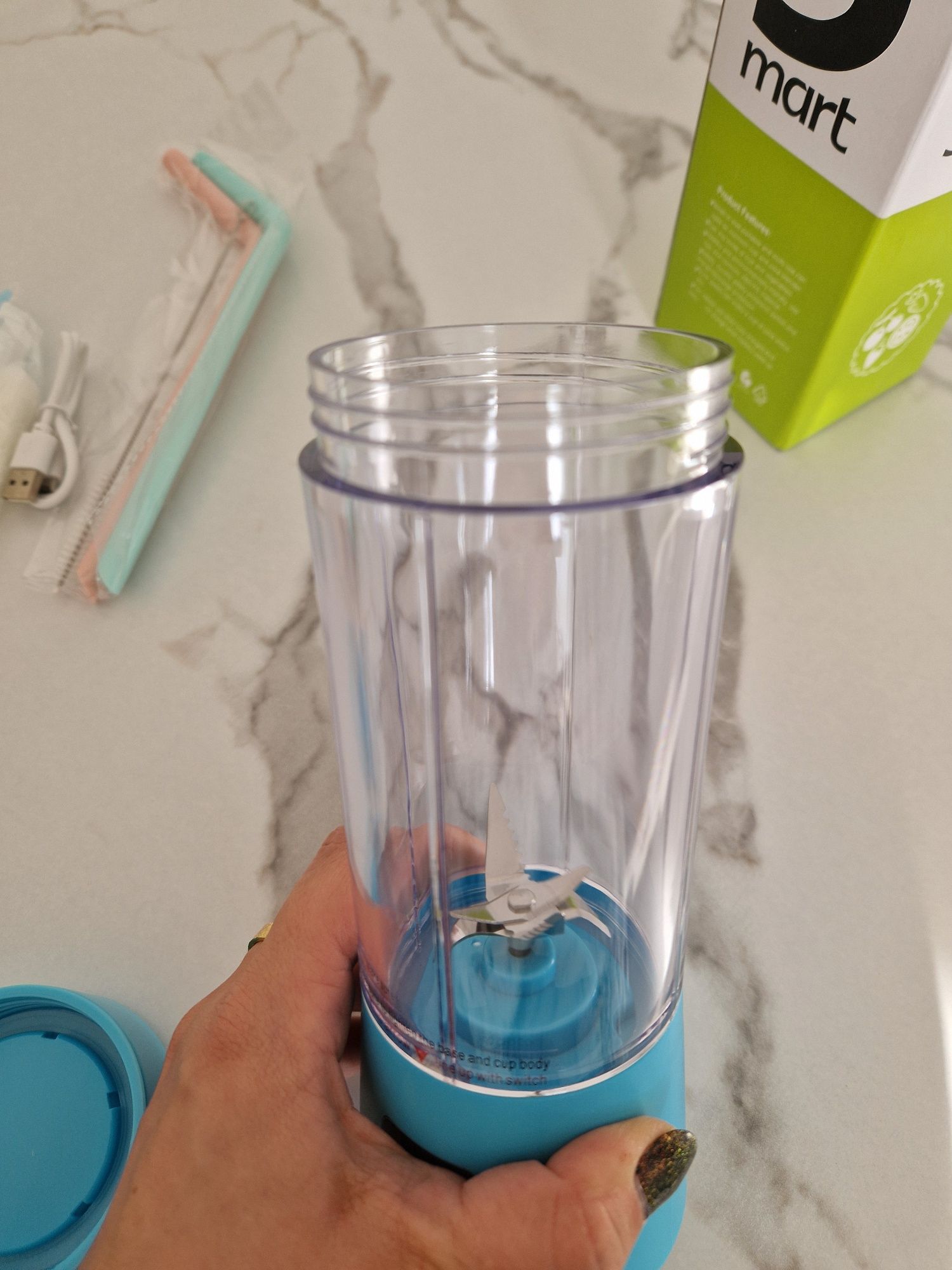 Mini blender personalny