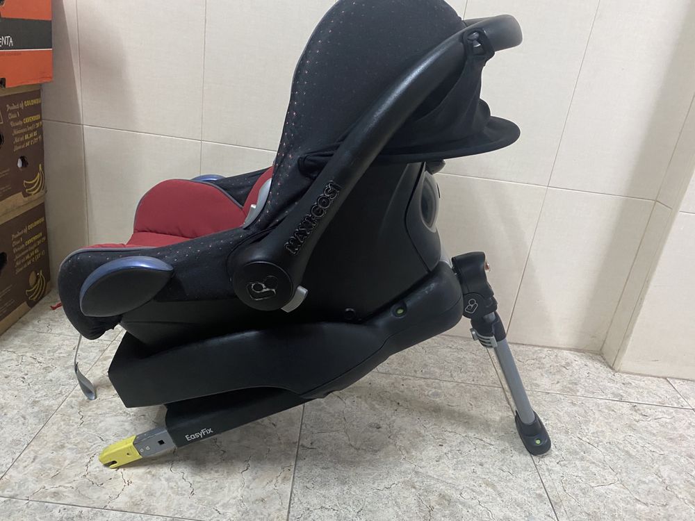 Ovinho/Cadeira de carro com isofix MAXICOSE