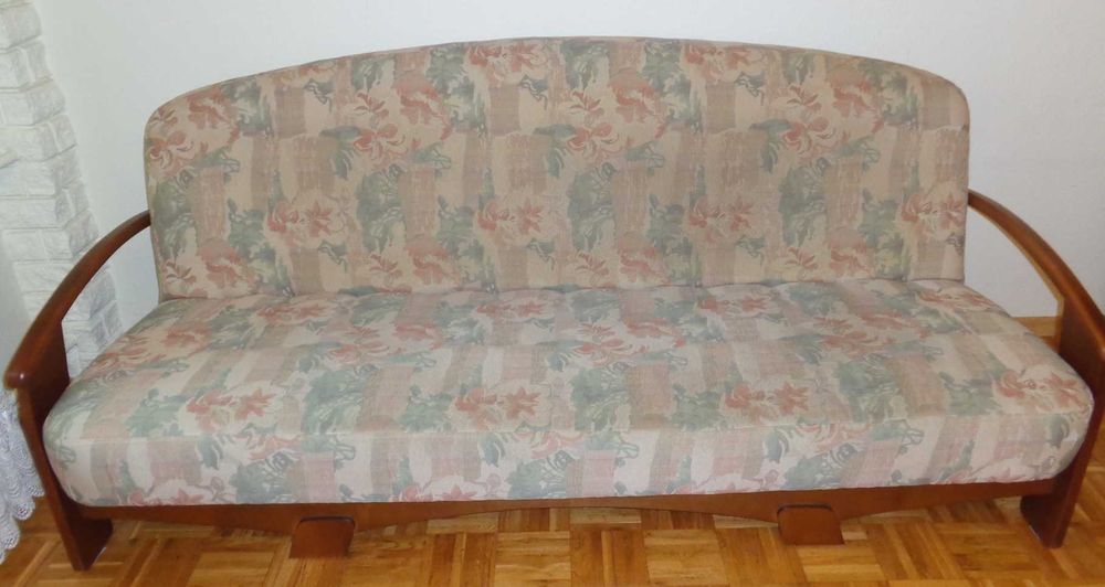 Za darmo oddam komplet wypoczynkowy rozkładana wersalka i 2 fotele