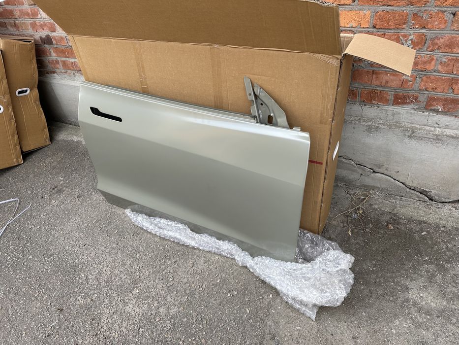 Дверь, передняя права Tesla model 3 2017 2018 2019 2020 2021 2022 2023