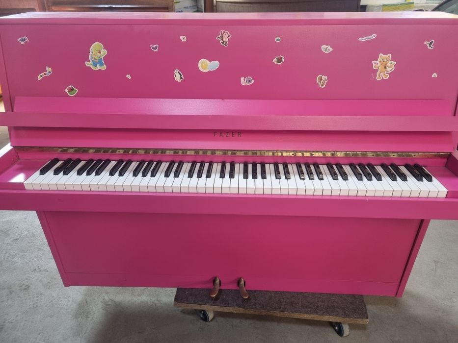 Różowe pianino Fazer nastrojone transport gwarancja