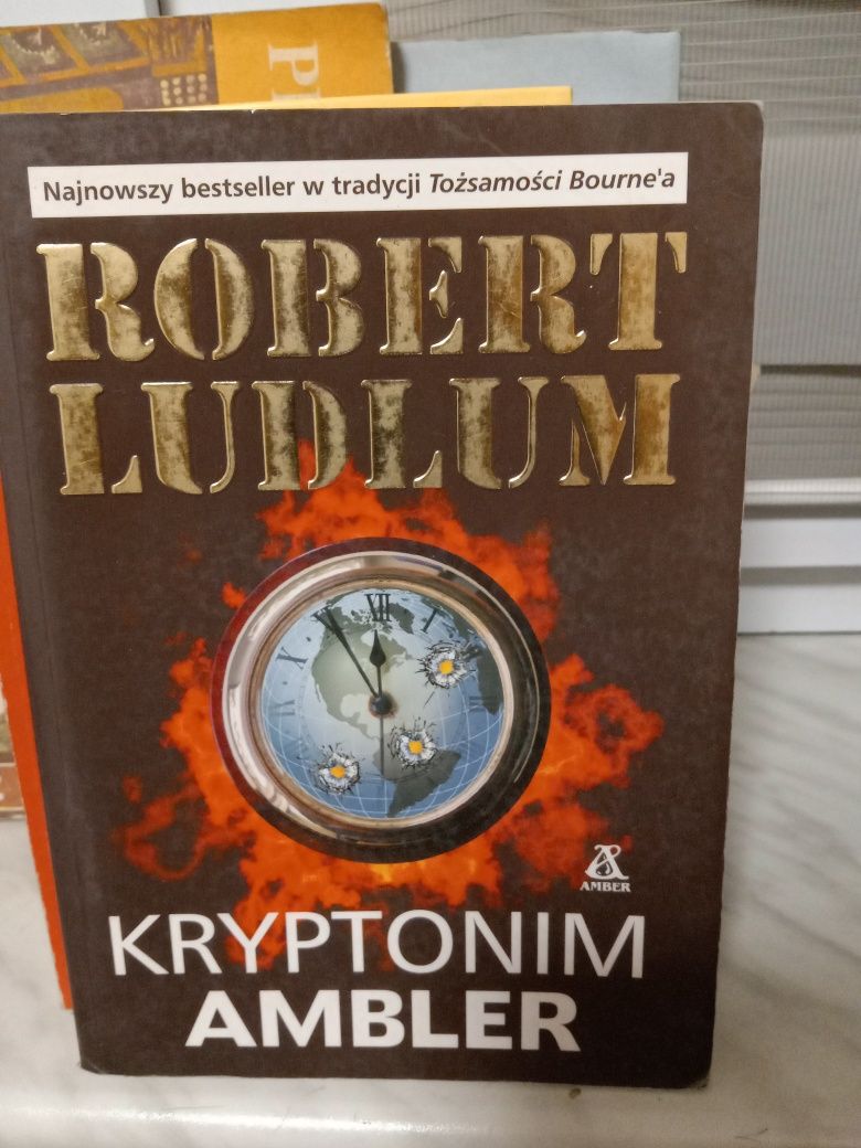 Kryptonim Ambler , Robert Ludlum.