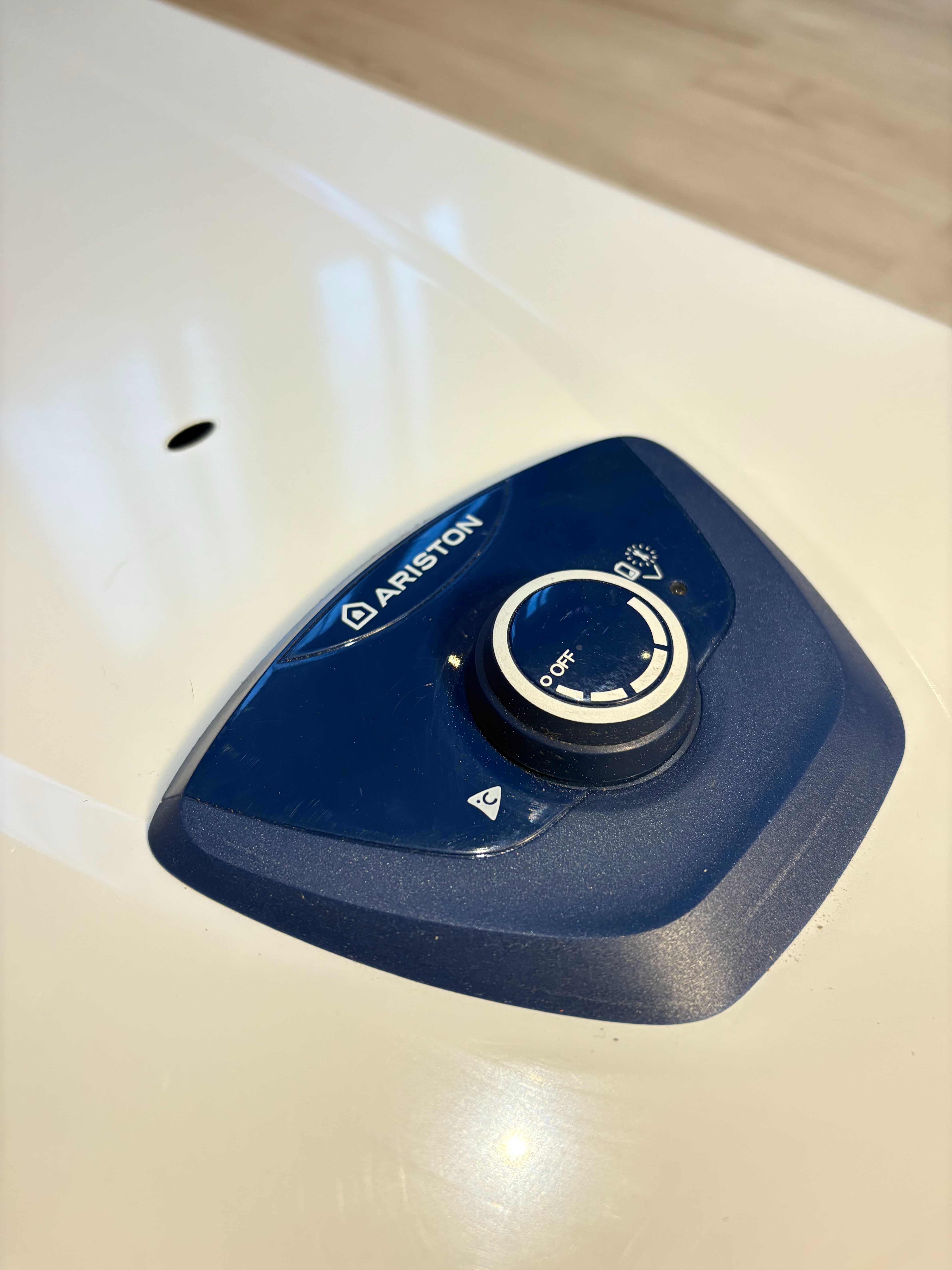 Esquentador a Gás Ariston Blu Control X 11L