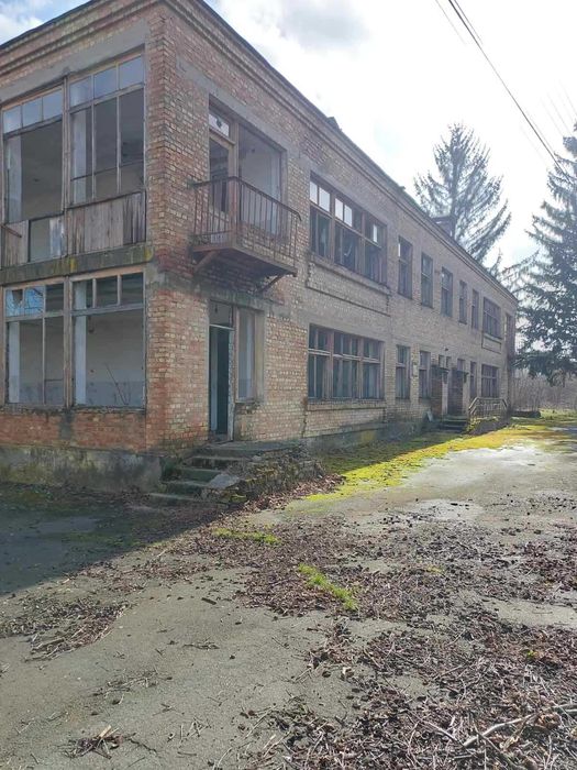 Нежитлова будівля з підвалом, площею 797,80 кв.м. Черкаська обл.