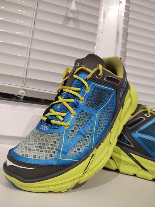 Кросівки для бігу Hoka