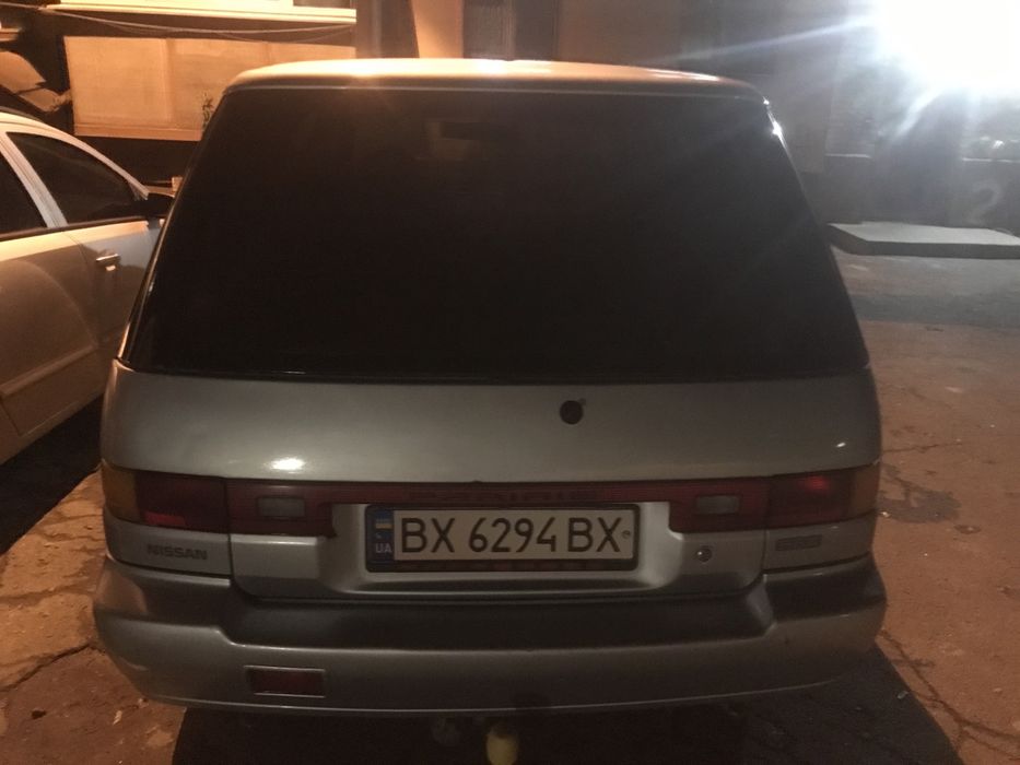 Ніссан прерия 2.0 газ/бензин