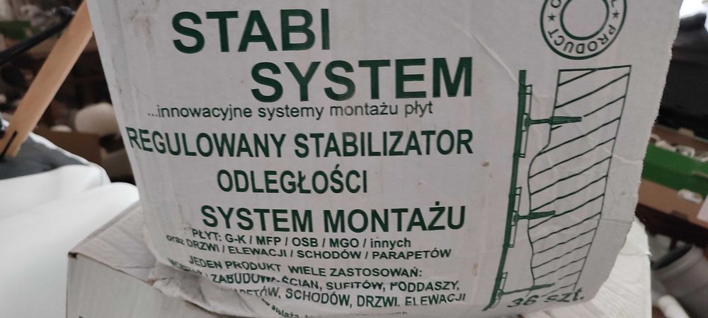 Stabilizatory odległości płyty od ściany , sufitu