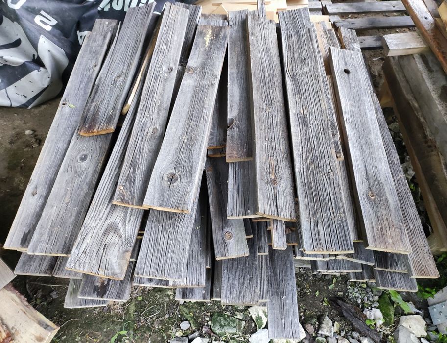 Stare deski elewacyjne ze stodoły