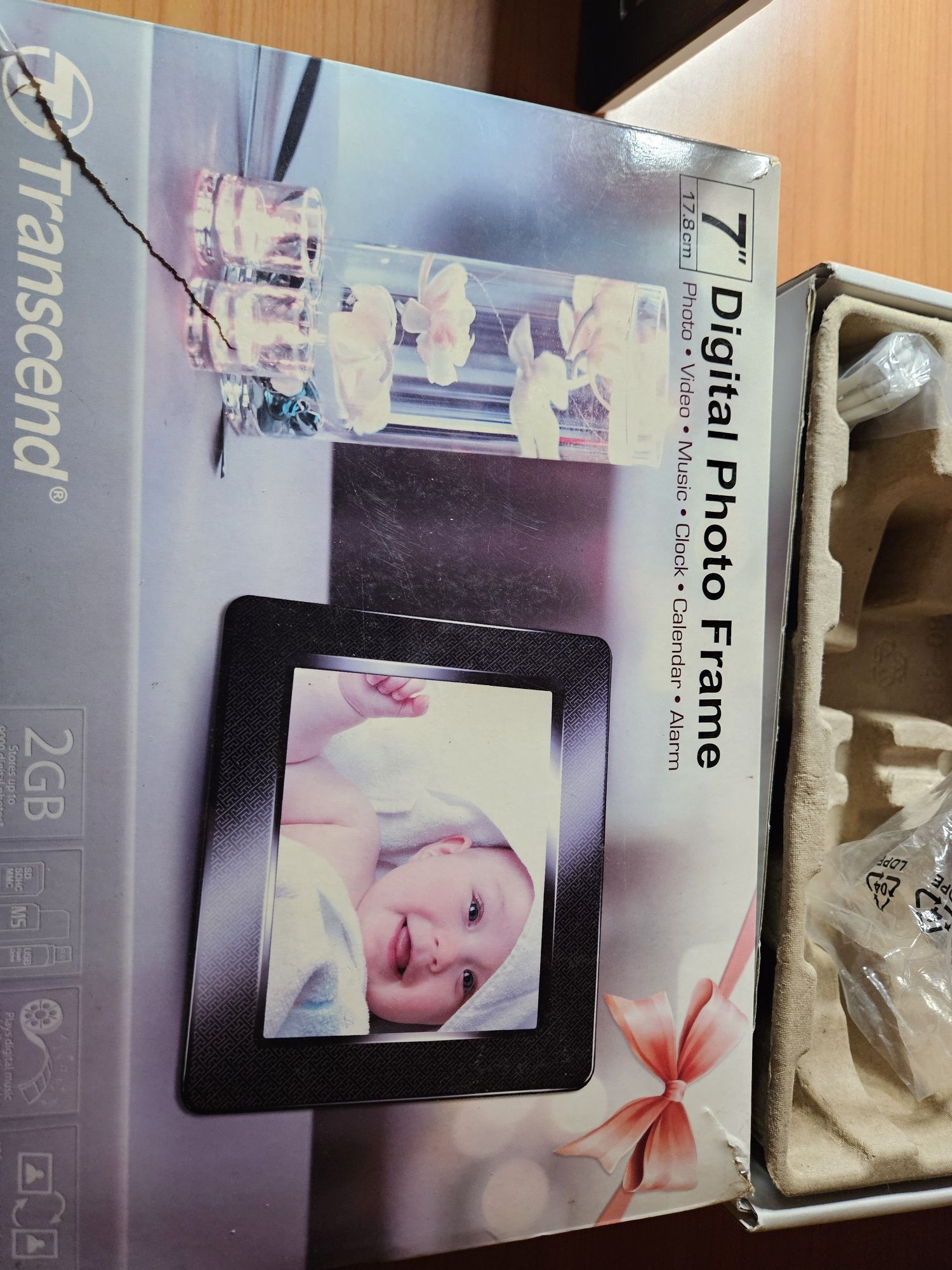 Цифровая фоторамка Transcend