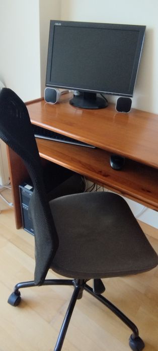 Vendo secretaria de computador, aproveite