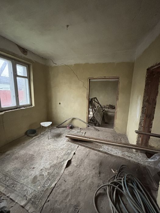 р Будинок з ділянкою 20 соток, можливість озера, укріплений фундамент