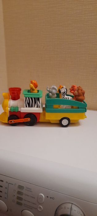 Іграшка на батарейках