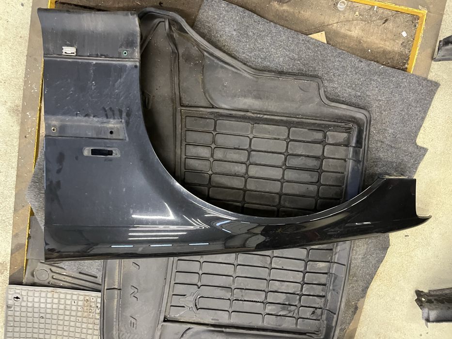 Bmw e36 błotnik lewy  lift,sedan,kombi,compact cosmosschwartz metallic