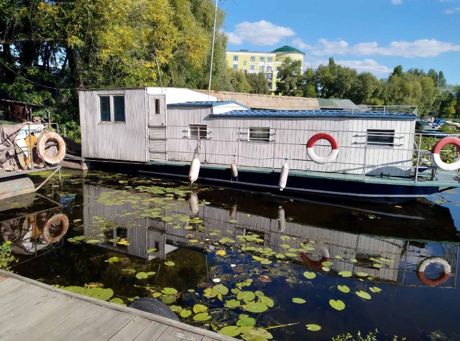 Плавдача-дом на воде