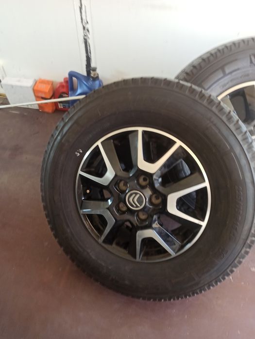 Продам диски з резиною 225 75 16, 5 / 118 СР  MICHELIN 5*118