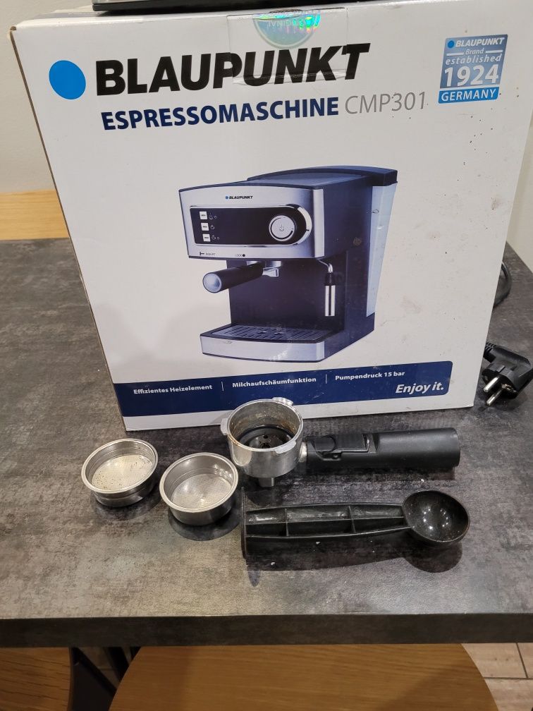 Ciśnieniowy expres do kawy blaupunkt