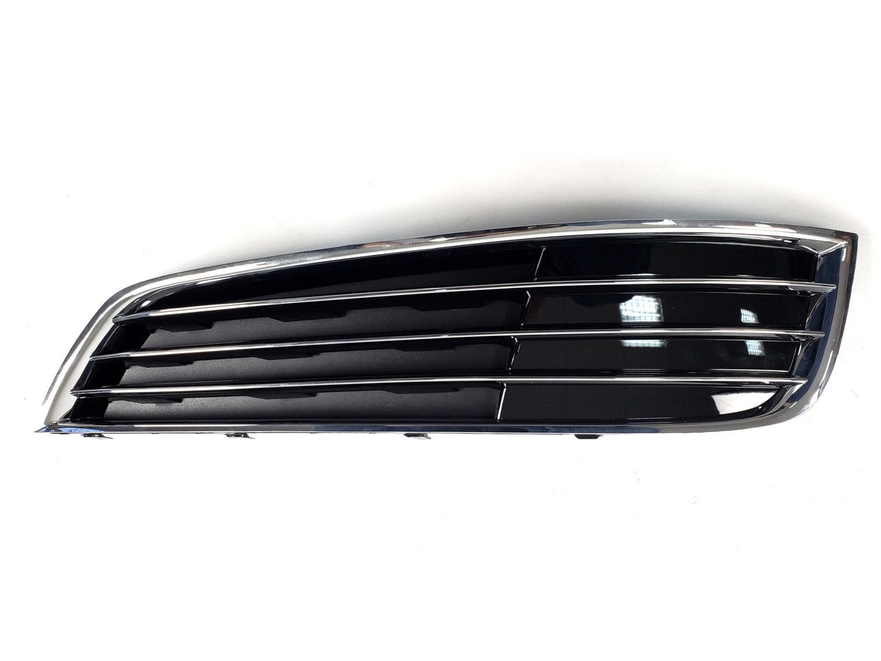 Решітки в бампер Chrome Black (  W12 ) на Audi A8 D4 2010-2014
